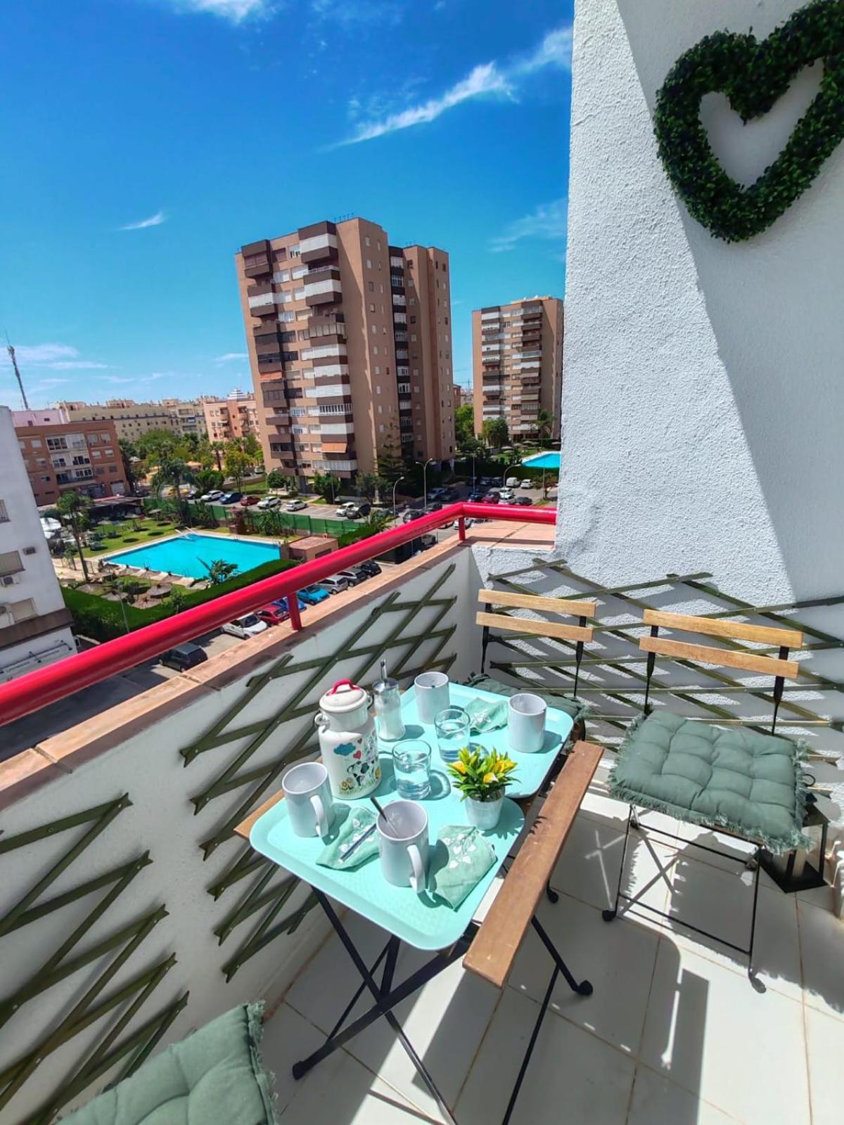 Anfitriones De Glamour - Albor De Sevilla Montequinto Exteriér fotografie
